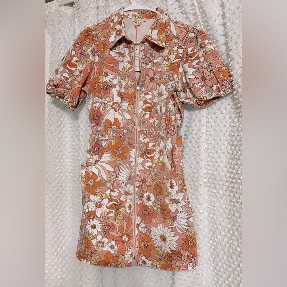 NEW WITH TAGS. Perfect summer dress!